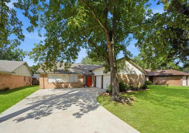 Photo 1 of Single family home for sale at 25119 Lynbriar Ln, Spring, TX 77373 | MLS# 35217486 | Listing updated on 2026-09-11