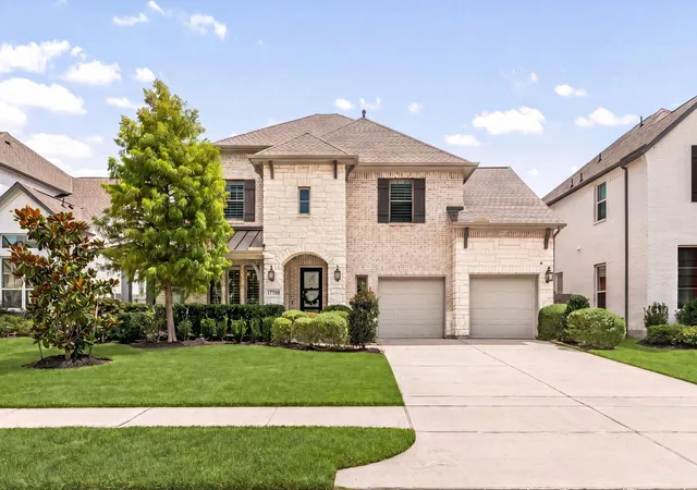 Photo 3 of Single family home for sale at 17799 Misty Brk Ln, Conroe, TX 77302 | MLS# 53005860 | Listing updated on 2026-08-16