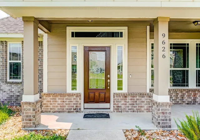 5th image of 9626 Oaklawn Dr, Baytown, TX 77523 | MLS# 94817702