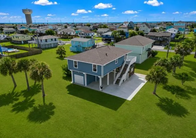 Photo 4 of Single family home for sale at 16631 Mansvelt Rd, Galveston, TX 77554 | MLS# 28446510 | Listing updated on 2026-09-24