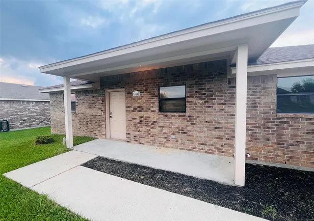 Photo 2 of Single family home for sale at 13340 Miller Ln, Willis, TX 77318 | MLS# 27454777 | Listing updated on 2026-08-13