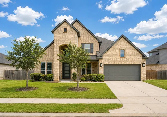 1st image of 743 Corbin Crest Trl, La Porte, TX 77571 | MLS# 51571834