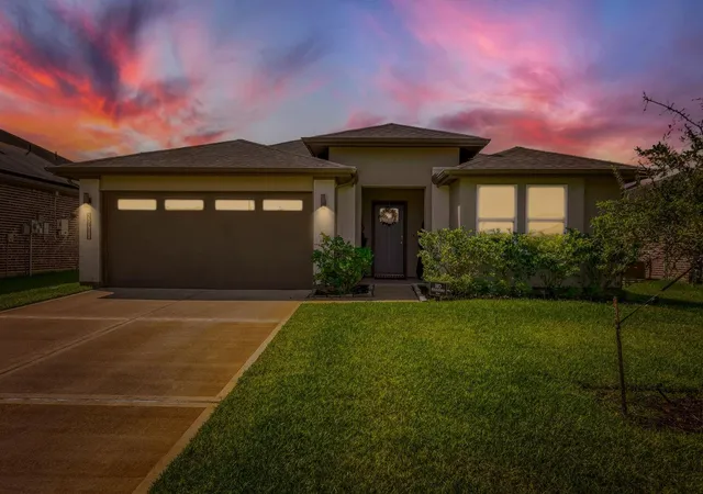Photo 2 of Sale Pending at 29411 Paytons Park Ct, Katy, TX 77494 | MLS# 2422966 | Listing updated on 2026-09-11