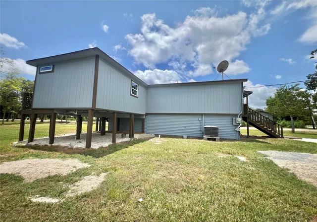 Sale Pending at 202 Snug Harbor Dr, Liverpool, TX 77577 | MLS# 70607066 | Listing updated on 2026-10-03