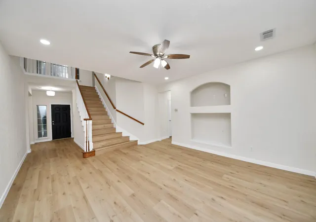 Photo 3 of Single family home for sale at 11927 Cyn Mills Dr, Houston, TX 77095 | MLS# 43200618 | Listing updated on 2026-09-11