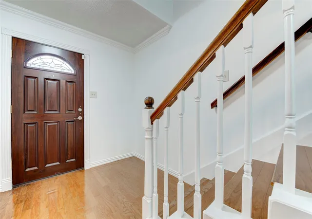 Photo 3 of Townhouse for sale at 17108 Beaver Springs Dr #8, Houston, TX 77090 | MLS# 66522367 | Listing updated on 2026-09-15