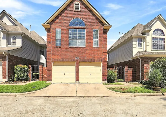 Photo 2 of Single family home for sale at 5842 Cinnamon Crk Cir, Houston, TX 77084 | MLS# 69420147 | Listing updated on 2026-08-15