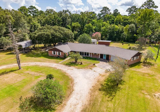 1st image of 536 Wallisville Rd, Liberty, TX 77575 | MLS# 89337600