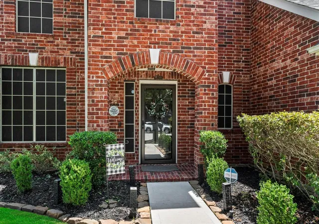 Photo 3 of Sale Pending at 18226 Stillwater Pl Dr, Humble, TX 77346 | MLS# 10195025 | Listing updated on 2026-09-12