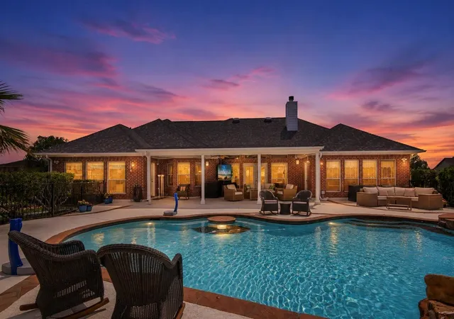 Photo 3 of Single family home for sale at 143 Lago Circle Dr N, Santa Fe, TX 77517 | MLS# 35315865 | Listing updated on 2026-09-04
