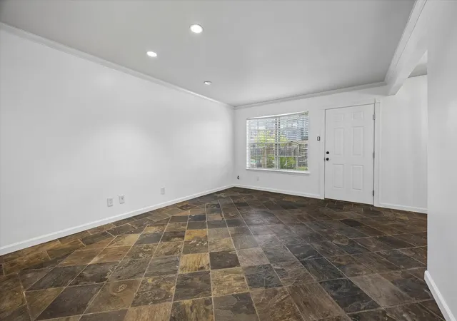 Photo 4 of Condo for sale at 3131 Southwest Fwy #C26, Houston, TX 77098 | MLS# 53529767 | Listing updated on 2026-08-14