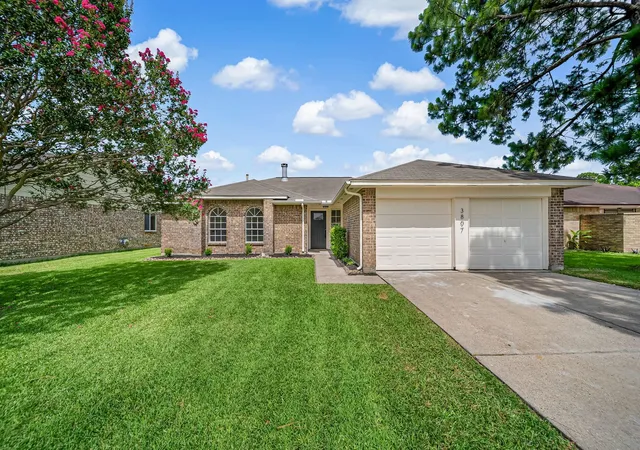 1st image of 3807 Teakwood Dr, La Porte, TX 77571 | MLS# 50319455