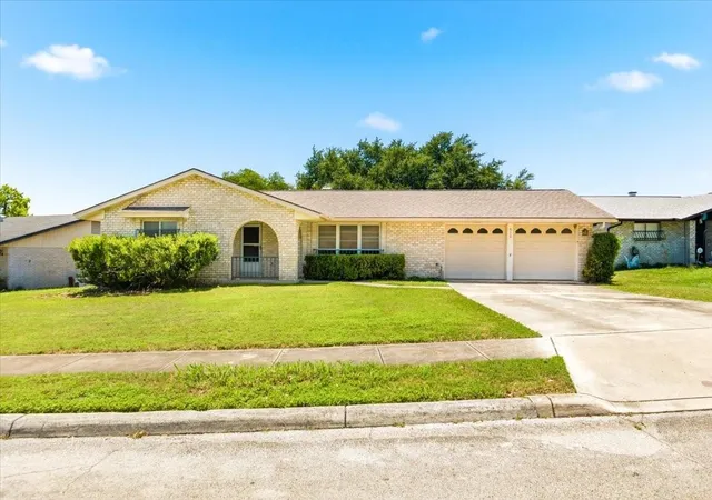 1st image of 610 Amistad Blvd, Universal City, TX 78148 | MLS# 98196947