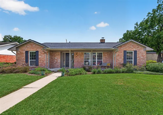 Photo 1 of Single family home for sale at 5239 Lymbar Dr, Houston, TX 77096 | MLS# 69224731 | Listing updated on 2026-08-09