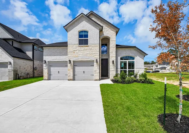Photo 2 of Single family home for sale at 24743 Skerene Woods Dr, Spring, TX 77373 | MLS# 14400058 | Listing updated on 2026-09-14