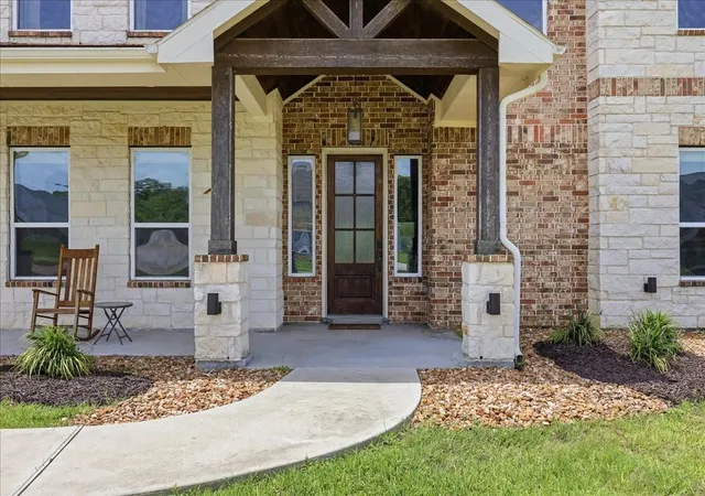 Photo 4 of Single family home for sale at 6842 Cherry Byp Dr, Baytown, TX 77523 | MLS# 63009386 | Listing updated on 2026-08-31