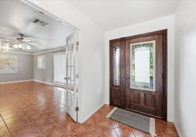 5th image of 3875 Kenwood Dr, Beaumont, TX 77706 | MLS# 98136396