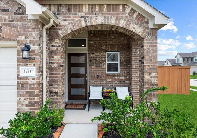 Photo 2 of Single family home for sale at 12231 Carling Straight Dr, Houston, TX 77044 | MLS# 35587973 | Listing updated on 2026-09-11