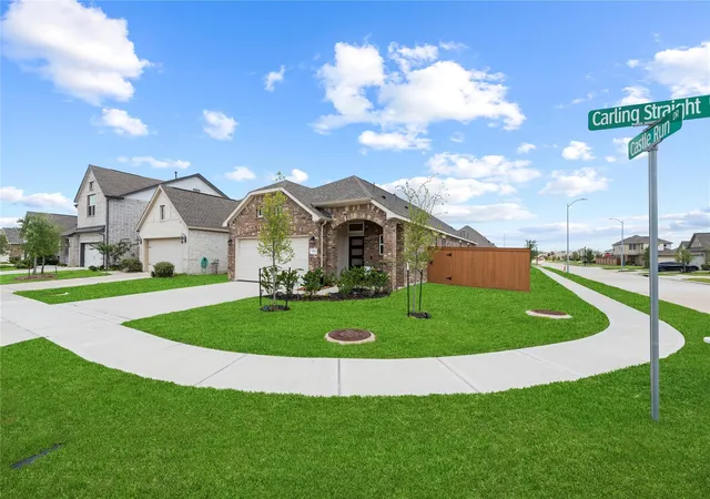 Photo 3 of Single family home for sale at 12231 Carling Straight Dr, Houston, TX 77044 | MLS# 35587973 | Listing updated on 2026-09-11