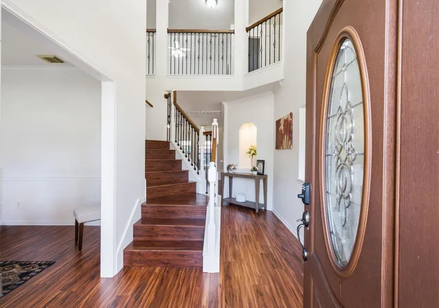 Photo 3 of Single family home for sale at 2222 Scenic Shore Dr, Seabrook, TX 77586 | MLS# 61408086 | Listing updated on 2026-09-01