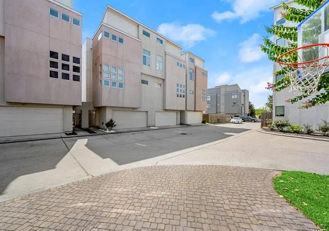 Photo 1 of Townhouse for sale at 2316 Sperber, Houston, TX 77003 | MLS# 3748005 | Listing updated on 2026-09-10