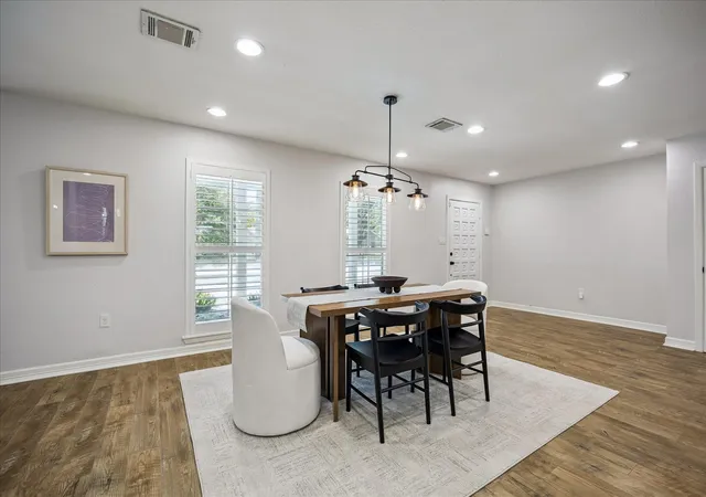 5th image of 10143 Whiteside Ln, Houston, TX 77043 | MLS# 20051480