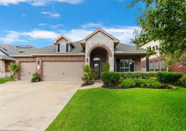 Photo 1 of Sale Pending at 18122 Millau Viaduct Way, Houston, TX 77044 | MLS# 74244118 | Listing updated on 2026-09-09