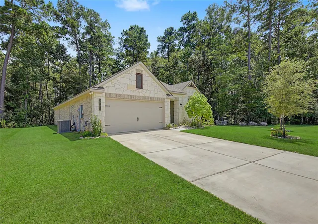 2nd image of 3721 Youpon Ln, Huntsville, TX 77340 | MLS# 64611798