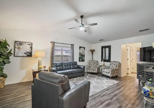 1st image of 7217 Kress Cir #D4, Corpus Christi, TX 78413 | MLS# 76146733