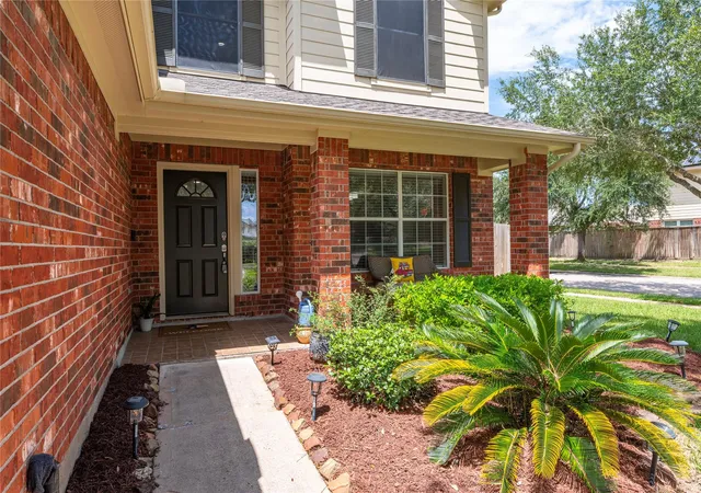 5th image of 13601 Trail Meadow Ln, Rosharon, TX 77583 | MLS# 90713710