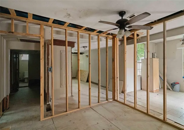 Photo 4 of Single family home for sale at 1925 Sunny Dr, Houston, TX 77093 | MLS# 30725036 | Listing updated on 2026-08-14