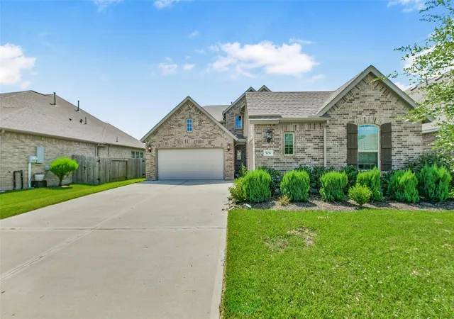 1st image of 506 Campbell Dr, League City, TX 77573 | MLS# 14635298