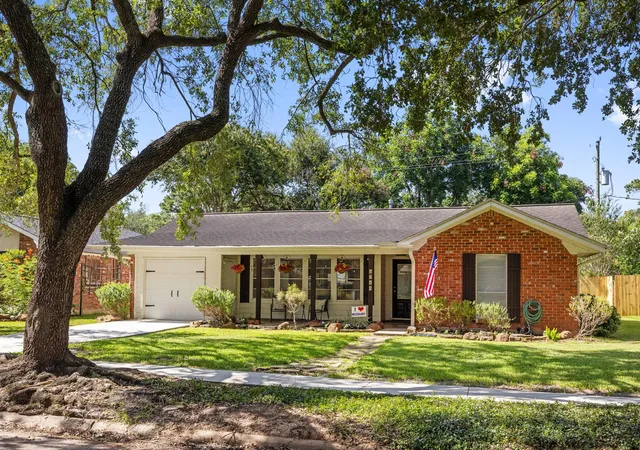 Photo 3 of Single family home for sale at 5314 Stillbrooke Dr, Houston, TX 77096 | MLS# 75993800 | Listing updated on 2026-09-15