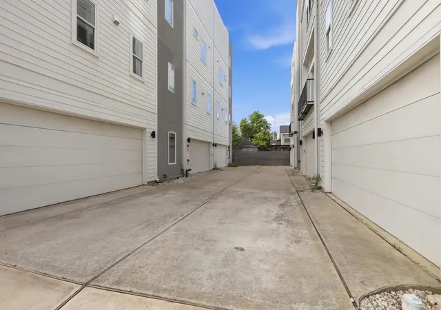 4th image of 1005 Kern St #A, Houston, TX 77009 | MLS# 65082431
