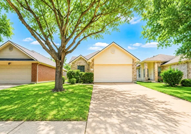 Photo 3 of Single family home for sale at 20623 Baron Bnd Ln, Katy, TX 77449 | MLS# 95481035 | Listing updated on 2026-08-15
