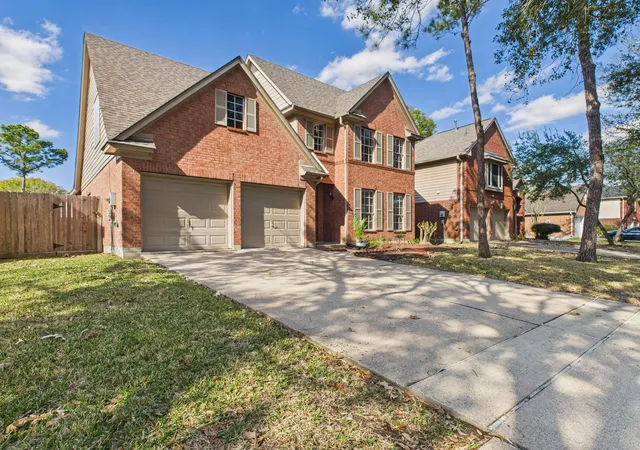 2nd image of 1531 Almond Brook Ln, Houston, TX 77062 | MLS# 15023624