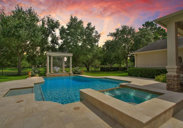 2nd image of 10 Lake Sterling Gate Dr, Spring, TX 77379 | MLS# 75926048