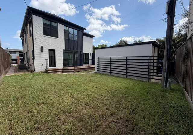 2nd image of 1601 Bonnie Brae St, Houston, TX 77006 | MLS# 71520249
