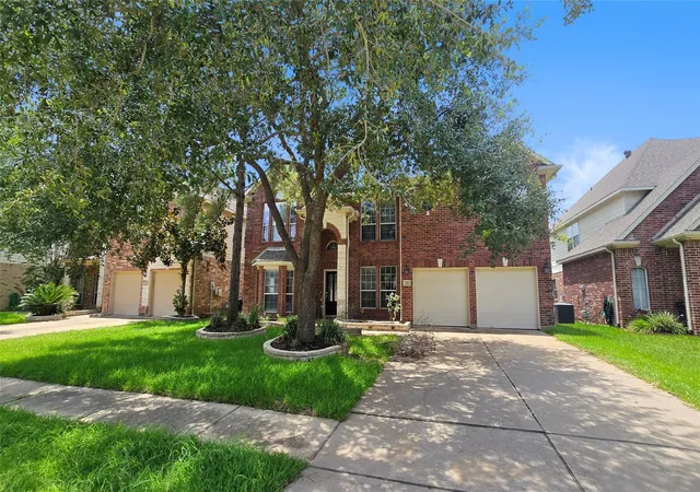 3rd image of 702 River Delta Ln, Rosenberg, TX 77469 | MLS# 95170617