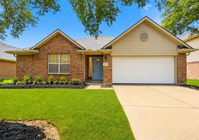 1st image of 4112 Merlet Dr, Pearland, TX 77584 | MLS# 29222623
