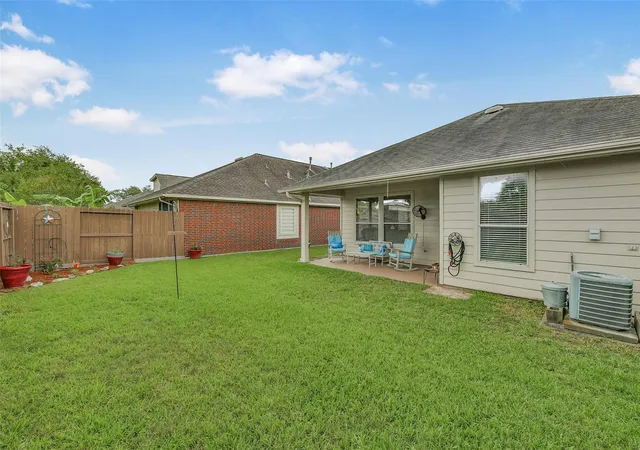 25th image of 2310 Messina Dr, Pearland, TX 77581 | MLS# 25400000