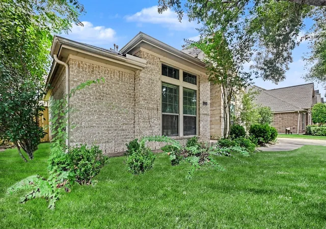 image of 2701 Green Mountain Dr, Pearland, TX 77584 | MLS# 47743931