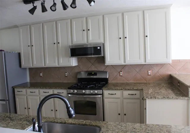 Photo 3 of Single family home for sale at 4507 Bridgestone Point Dr, Spring, TX 77388 | MLS# 84852857 | Listing updated on 2026-08-25