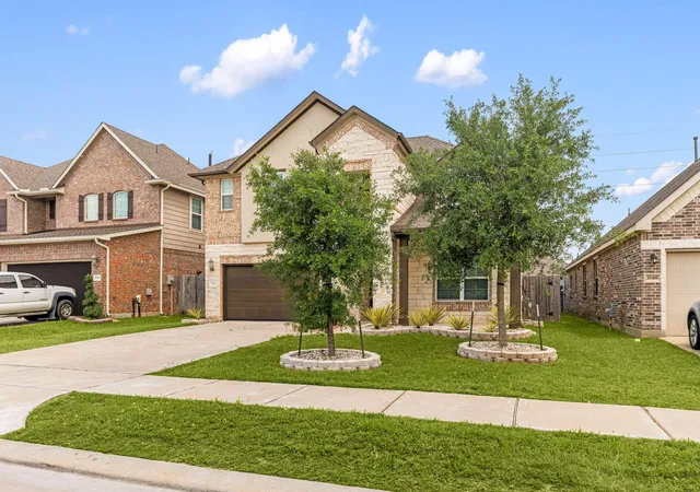 Photo 3 of Single family home for sale at 20422 Alpine Meadow Pl, Richmond, TX 77407 | MLS# 74277095 | Listing updated on 2026-08-17