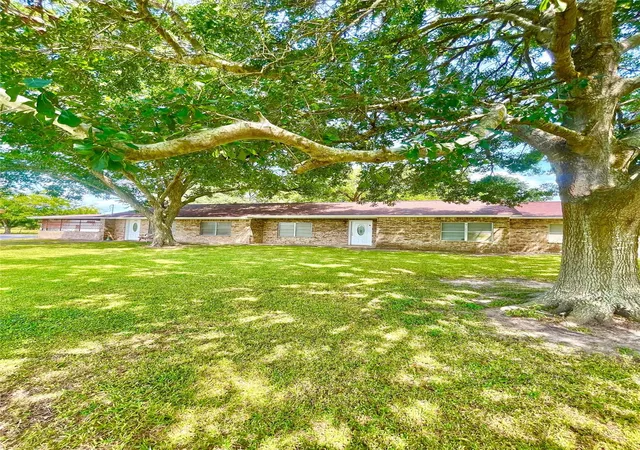 Photo 1 of Sale Pending at 1840 Loop 522, Ganado, TX 77962 | MLS# 95412740 | Listing updated on 2026-09-11