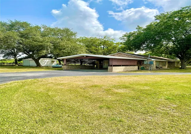 Photo 2 of Sale Pending at 1840 Loop 522, Ganado, TX 77962 | MLS# 95412740 | Listing updated on 2026-09-11