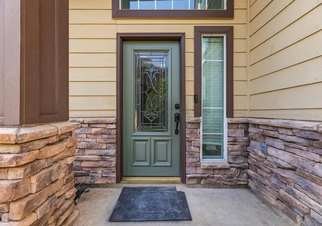 Photo 4 of Townhouse for sale at 10822 Wysall Cliff Ct, Houston, TX 77064 | MLS# 47957333 | Listing updated on 2026-08-24