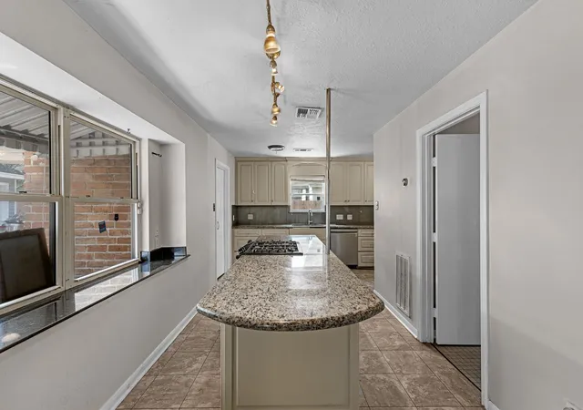 5th image of 11319 Briar Forest Dr, Houston, TX 77077 | MLS# 56058479