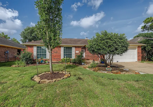 Photo 3 of Single family home for sale at 1310 Hidden Cyn Rd, Katy, TX 77450 | MLS# 74713685 | Listing updated on 2026-09-19