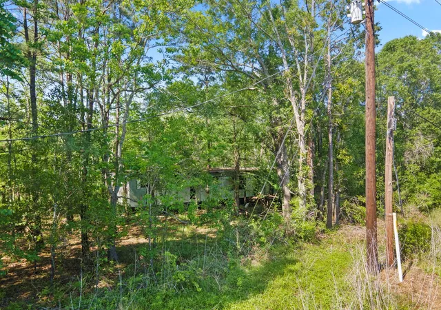 8th image of 1400 County Road 4212, Orange, TX 77632 | MLS# 38875718